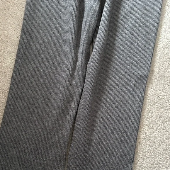 Zara Gray Ribbed Pants! - Picture 6 of 7